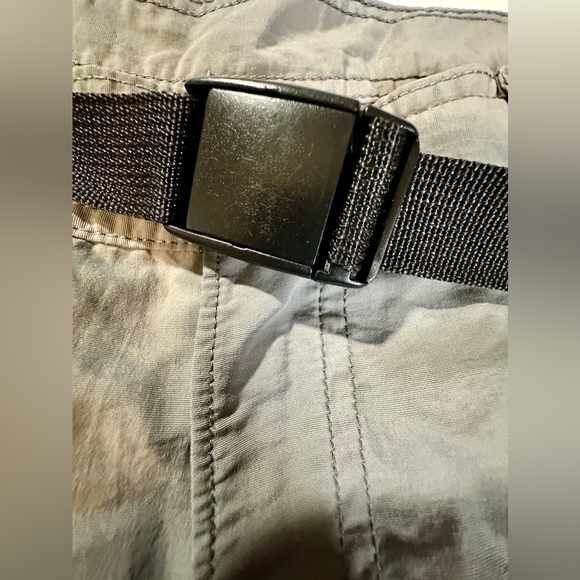 Eddie Bauer Mens Nylon Cargo Hiking Shorts Gray Belted Pockets Size XL Preowned - Picture 8 of 11